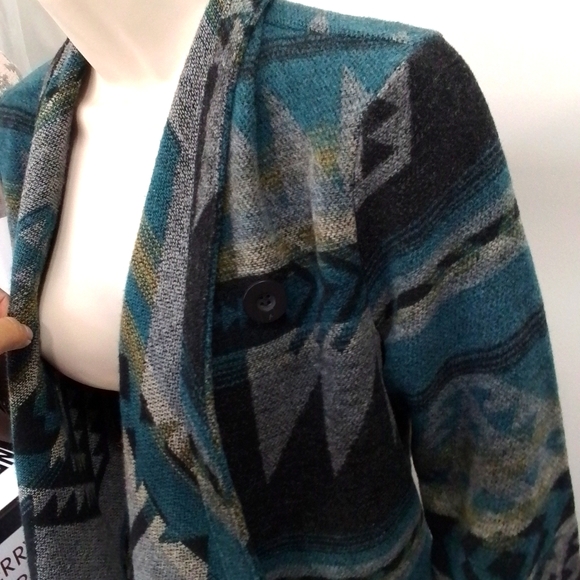 Aztec Geometric Pattern Open Wool Cardigan - Picture 6 of 13